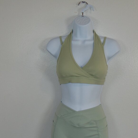 Sage Green High-Waist Leggings – Size Medium & Large (New) - Picture 8 of 8